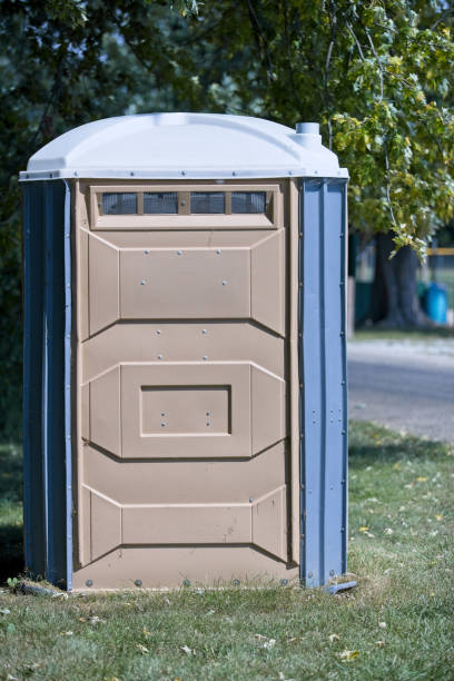 Best Porta potty delivery and setup  in La Crescent, MN